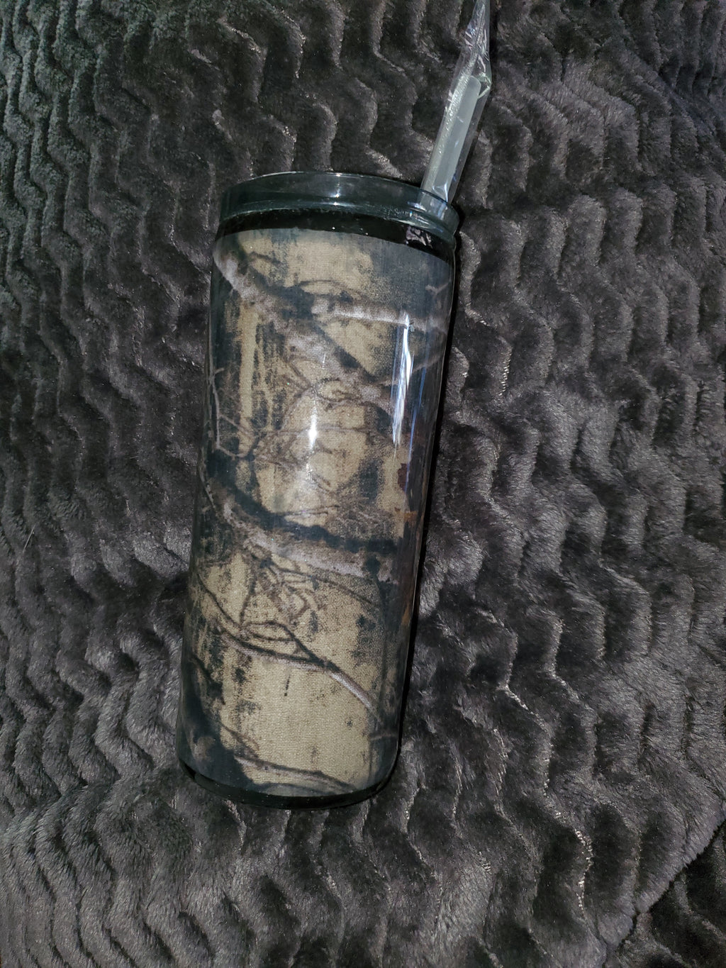 Camouflage Stainless steel tumbler.