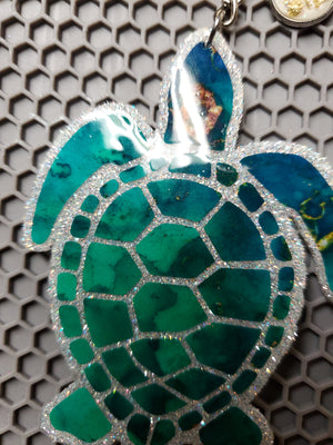 Sea turtle marble keychain